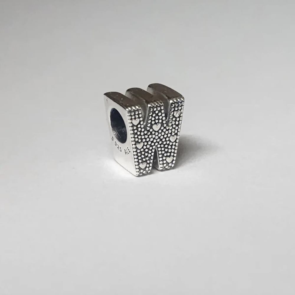 NWT AUTHENTIC PANDORA LETTER W ALPHABET CHARM #797477